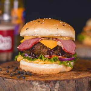 the-baconator-burger